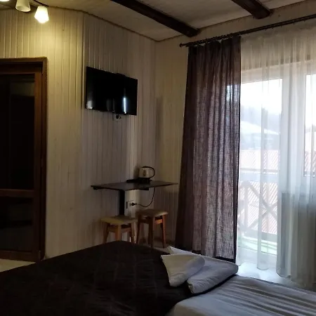 Pensión Mountain 3*