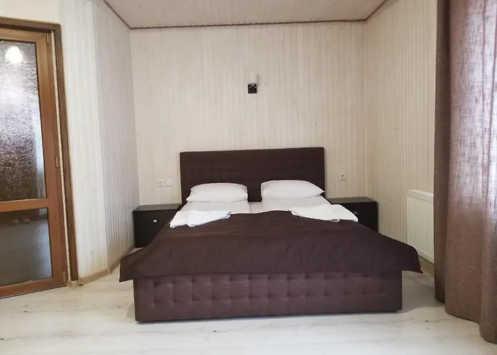 Mountain 招待所 布克维